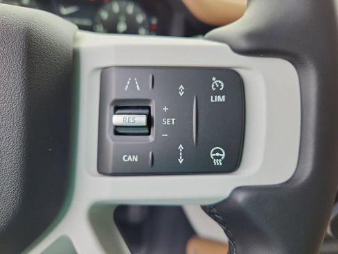 New 2026 Land Rover Defender 110 S image 18