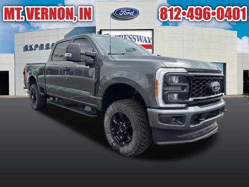 Used 2023 Ford F250 XL w/ STX Appearance Package AWD/4WD image 3