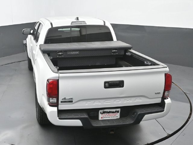 Used 2023 Toyota Tacoma SR5 w/ Technology Package AWD/4WD image 15