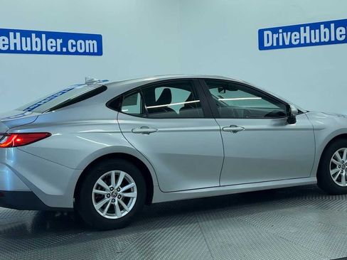 Used 2025 Toyota Camry LE w/ Convenience Package FWD image 8