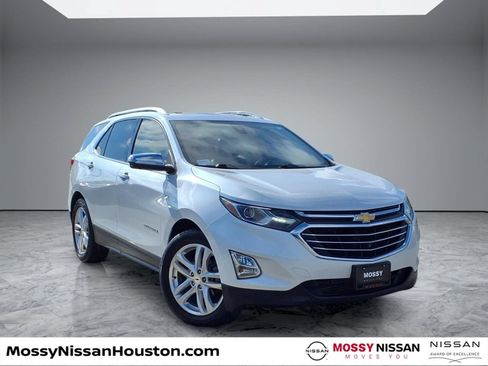 Used 2020 Chevrolet Equinox Premier FWD image 1