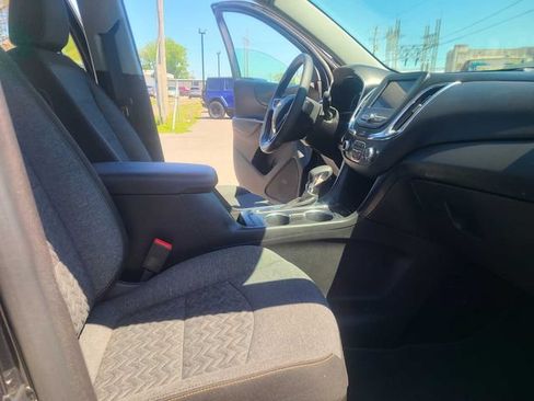 Used 2022 Chevrolet Equinox LT AWD/4WD image 19