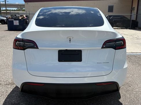 Used 2023 Tesla Model Y Long Range image 4