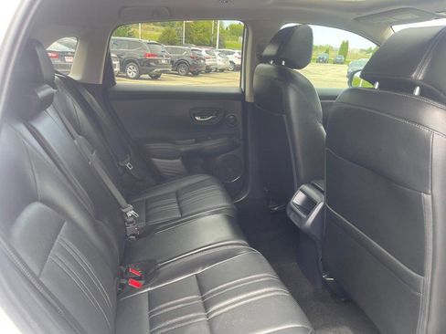 Used 2025 Honda HR-V EX-L image 11