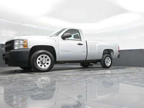 Used 2012 Chevrolet Silverado 1500 W/T image 32