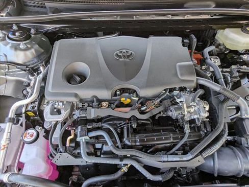 Used 2025 Toyota Camry SE image 15