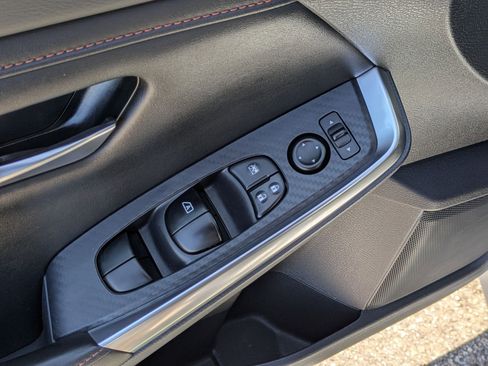 Used 2021 Nissan Sentra SR image 11