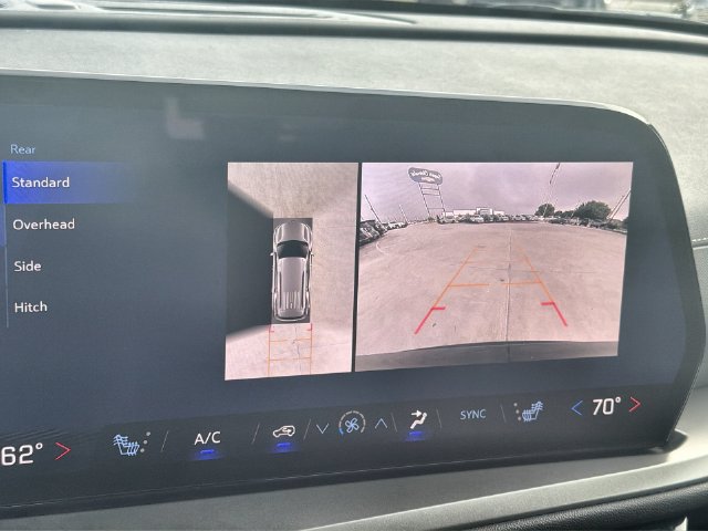 Certified 2026 Chevrolet Traverse LT w/ Driver Confidence Package FWD image 15