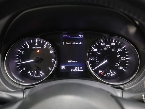 Used 2018 Nissan Rogue SV AWD/4WD image 21