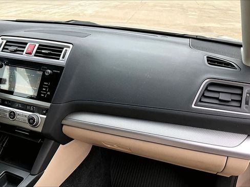 Used 2015 Subaru Outback 2.5i Premium image 15
