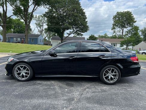 Used 2016 Mercedes-Benz E 350 Sedan w/ Premium Package image 2