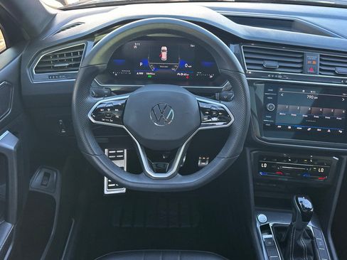 Used 2024 Volkswagen Tiguan SE R-Line FWD image 14