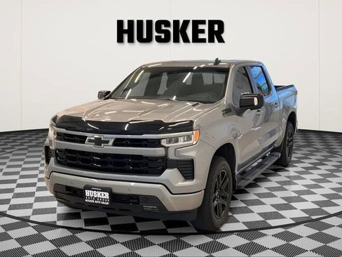 Used 2024 Chevrolet Silverado 1500 RST w/ Convenience Package II AWD/4WD image 4