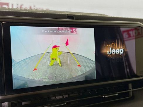 Used 2024 Jeep Wrangler Unlimited Sahara w/ Safety Group image 5