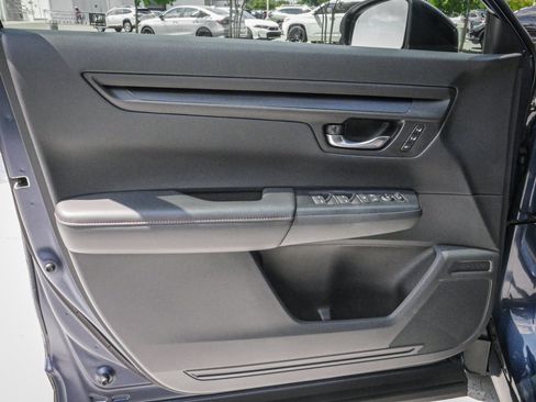 Used 2025 Honda CR-V Sport-L image 14
