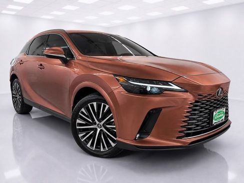 Used 2024 Lexus RX 350 Premium w/ Accessory Package (Z1) AWD/4WD image 3
