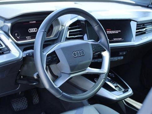 Used 2022 Audi Q4 e-tron Premium Plus AWD/4WD image 16