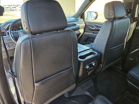 Used 2022 GMC Yukon XL Denali image 26