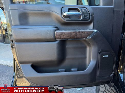 Used 2023 GMC Sierra 3500 Denali w/ Denali Black Diamond Edition image 18