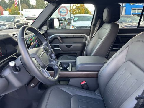 Used 2024 Land Rover Defender 130 X image 17