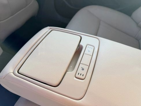 Used 2017 Genesis G80 3.8 image 21