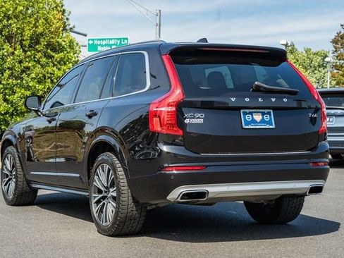 Used 2021 Volvo XC90 T6 Momentum w/ Advanced Package AWD/4WD image 5