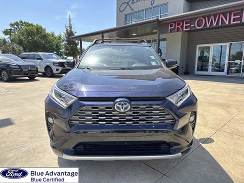 Used 2020 Toyota RAV4 XSE w/ Carpet Mat Package image 4
