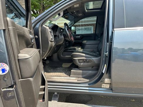 Used 2020 Chevrolet Silverado 2500 LTZ w/ LTZ Premium Package AWD/4WD image 27