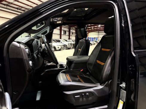 Used 2023 GMC Sierra 2500 AT4 w/ AT4 Preferred Package AWD/4WD image 14