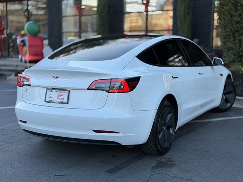 Used 2023 Tesla Model 3 Standard Range image 10