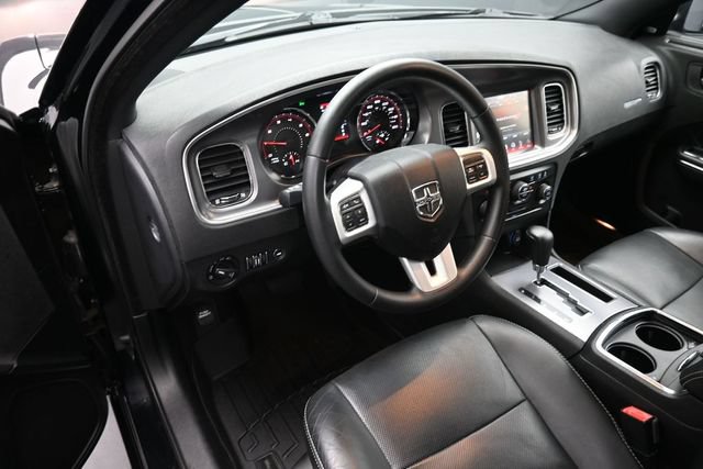 Used 2013 Dodge Charger R/T RWD image 9