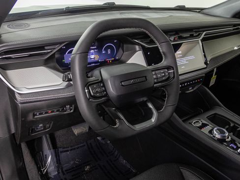 New 2026 Jeep Cherokee Laredo AWD/4WD image 3