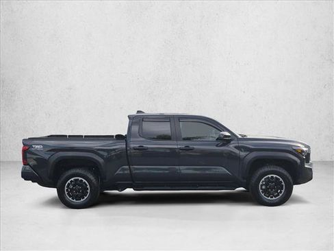 Certified 2025 Toyota Tacoma TRD Off-Road AWD/4WD image 4
