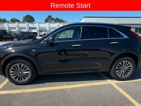 Used 2025 Cadillac XT4 Premium Luxury AWD/4WD image 5