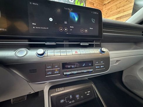 Used 2024 Hyundai Kona SEL w/ Convenience Package image 18