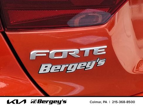 Used 2023 Kia Forte LXS FWD image 31