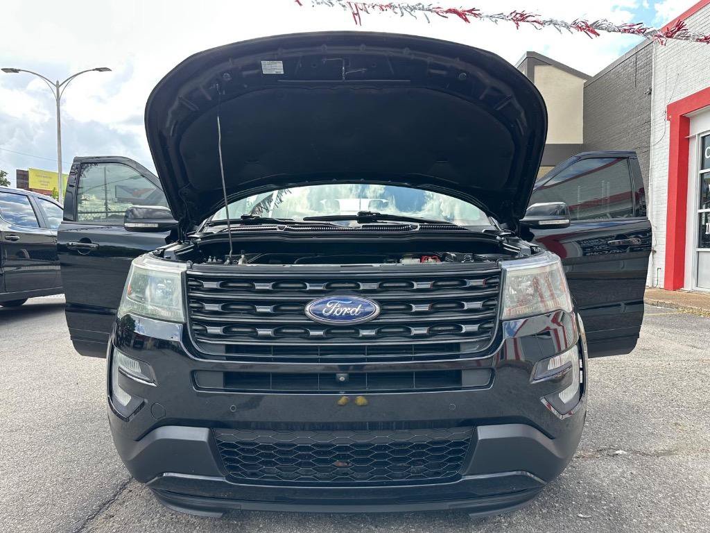 Used 2017 Ford Explorer Sport w/ Equipment Group 401A AWD/4WD image 37