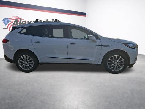 Used 2018 Buick Enclave Premium w/ Trailering Package AWD/4WD image 3