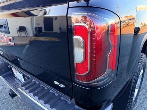 Used 2016 GMC Sierra 1500 SLT w/ Suspension Package, Off-Road image 10