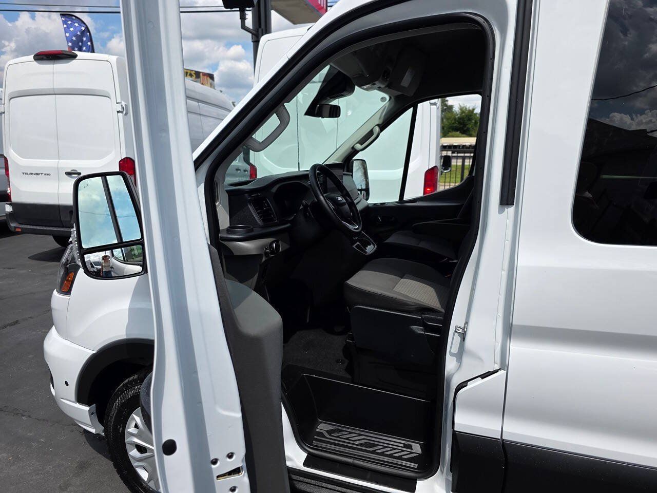 Used 2026 Ford Transit 350 XLT RWD image 19