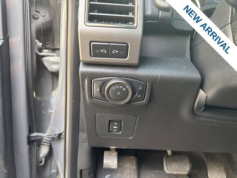 Used 2018 Ford F150 Raptor w/ Equipment Group 802A Luxury AWD/4WD image 19