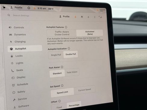 Used 2022 Tesla Model 3 Long Range AWD/4WD image 11