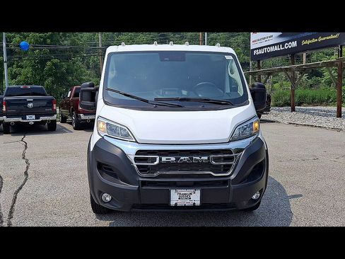 Used 2025 RAM ProMaster 2500 w/ U-Haul Equipment Group FWD image 3