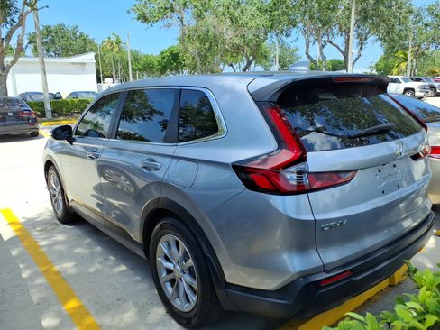 Used 2025 Honda CR-V EX-L image 4