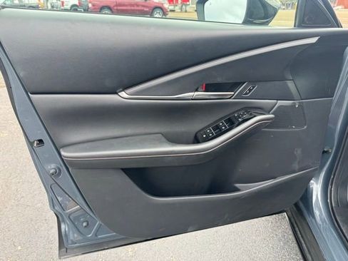 Used 2025 MAZDA CX-30 AWD 2.5 S w/ Preferred Package image 16