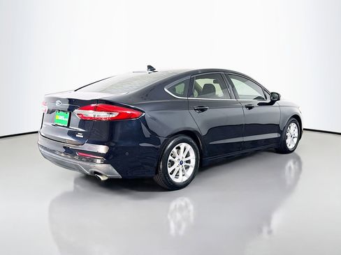 Used 2020 Ford Fusion SE image 10