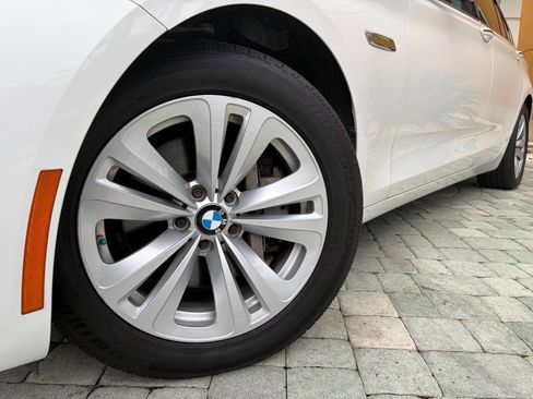 Used 2014 BMW 535i Gran Turismo xDrive w/ Premium Package image 3