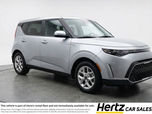 Used 2025 Kia Soul LX w/ LX Technology Package image 1