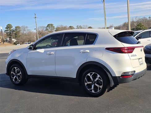 Used 2021 Kia Sportage LX image 5