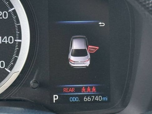 Used 2020 Toyota Corolla LE FWD image 16